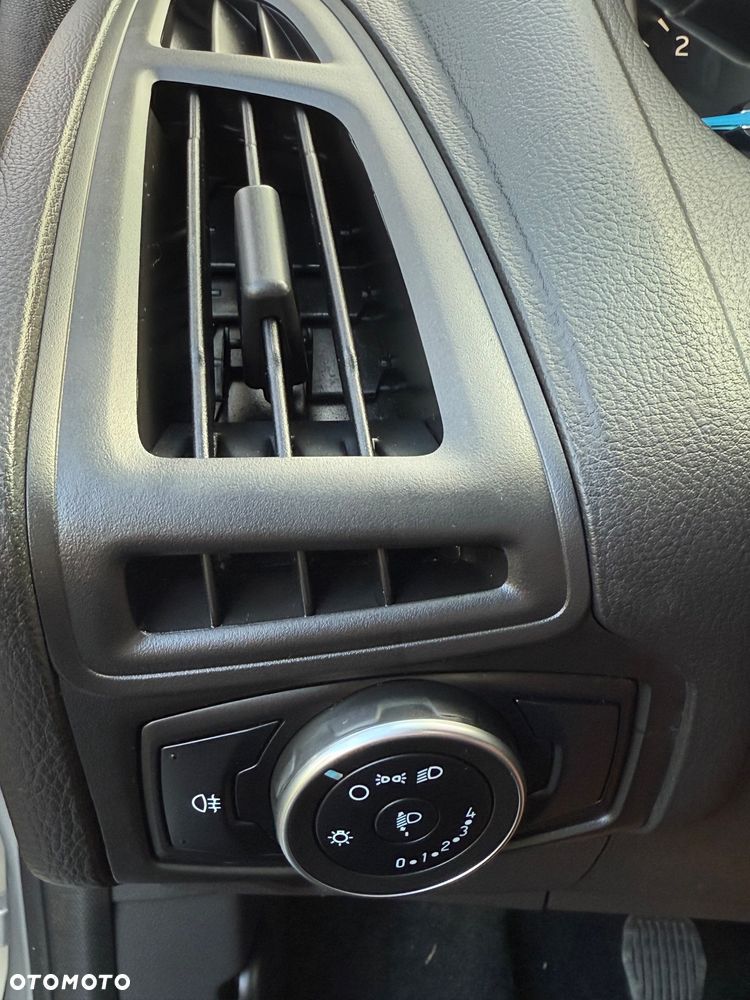 Ford Focus 1.5 EcoBlue Start-Stopp-System ACTIVE DESIGN - 18
