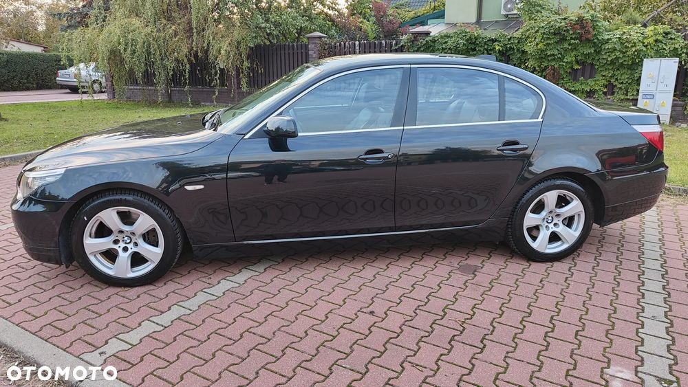 BMW Seria 5 520d - 29