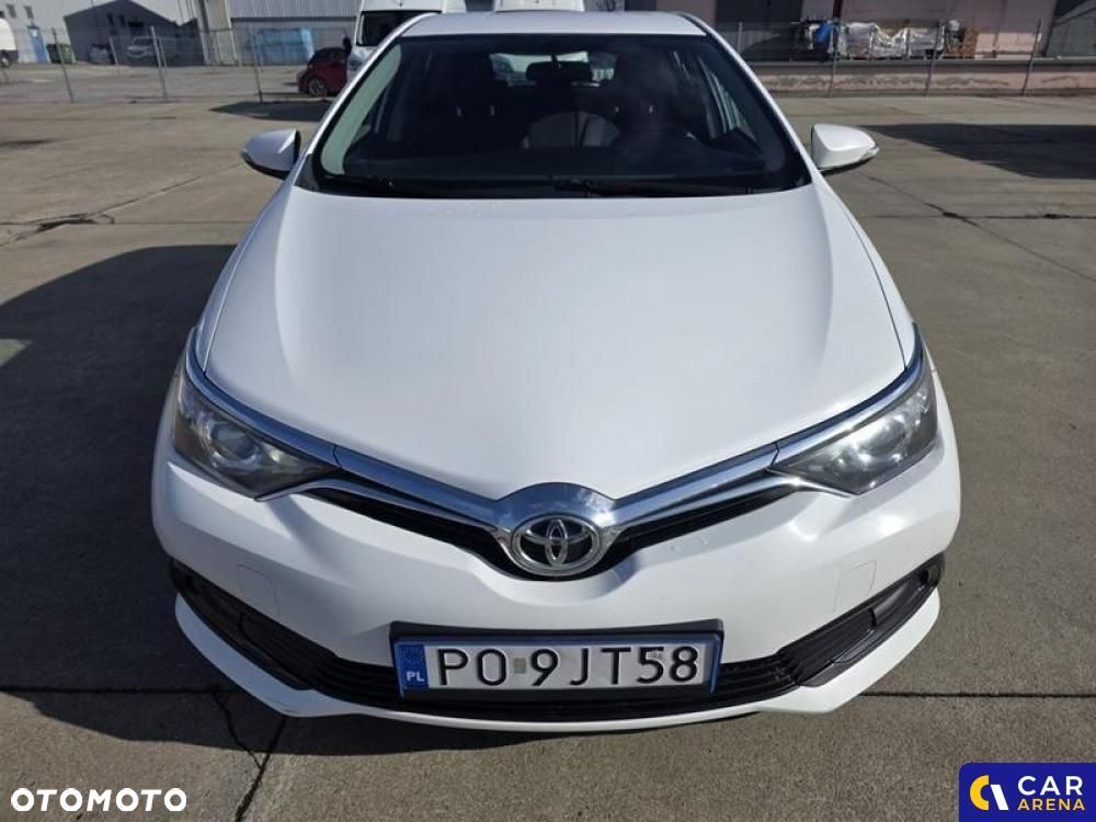 Toyota Auris - 7