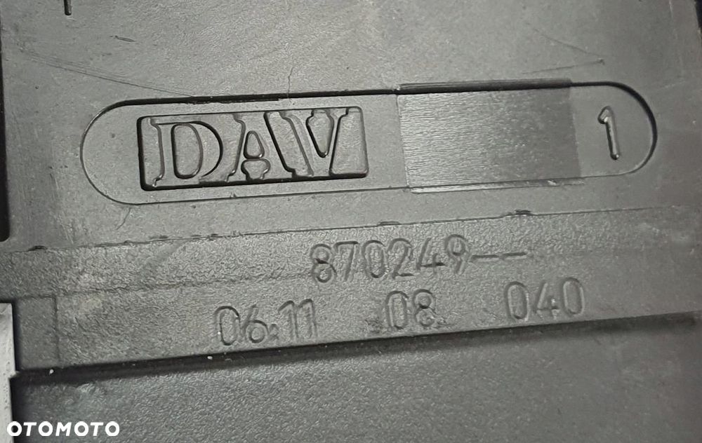 PRZYCISK BLOKADY DRZWI DACIA LOGAN MCV I - 9