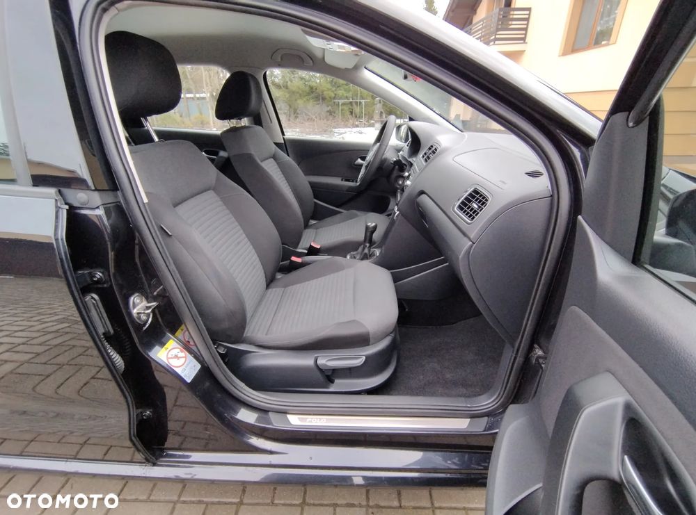 Volkswagen Polo 1.4 16V Comfortline - 29