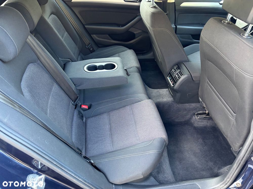 Volkswagen Passat Variant 2.0 TDI BMT Comfortline - 11