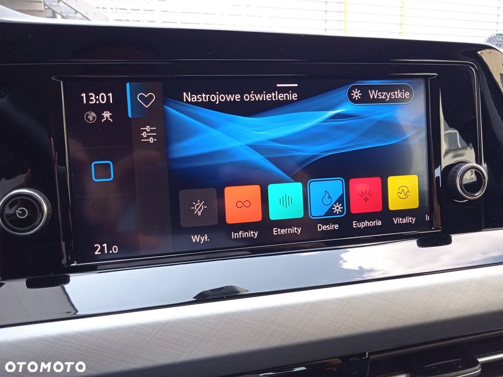 Volkswagen Golf - 24