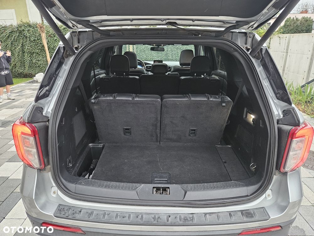Ford Explorer - 11