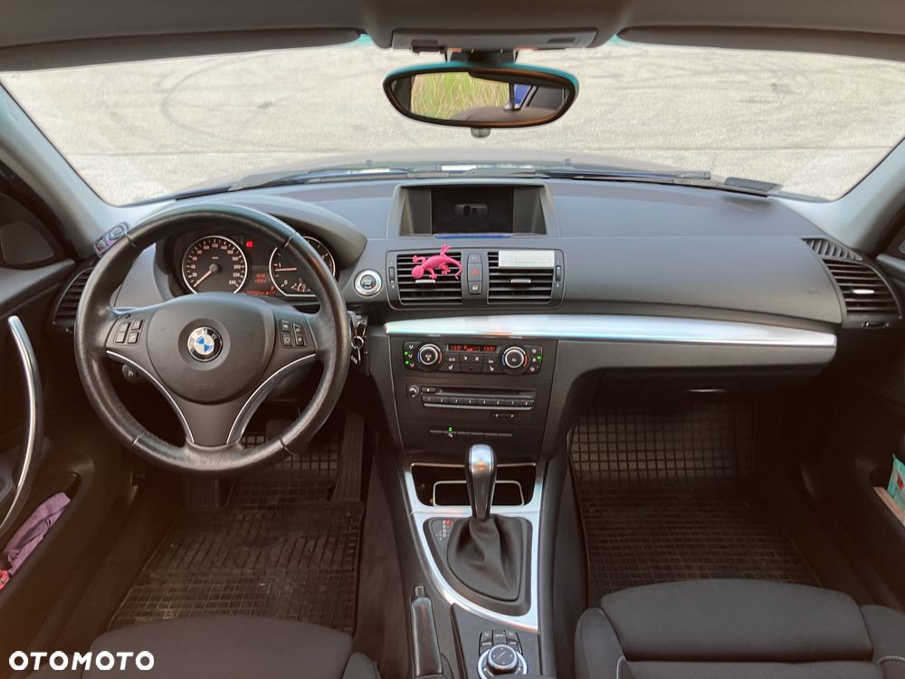 BMW Seria 1 118d Sport Line - 31