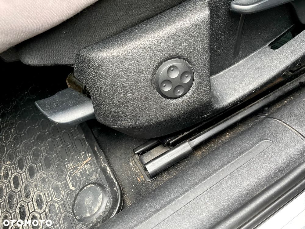 Audi A4 Avant 2.0 TDI Limited Edition - 15