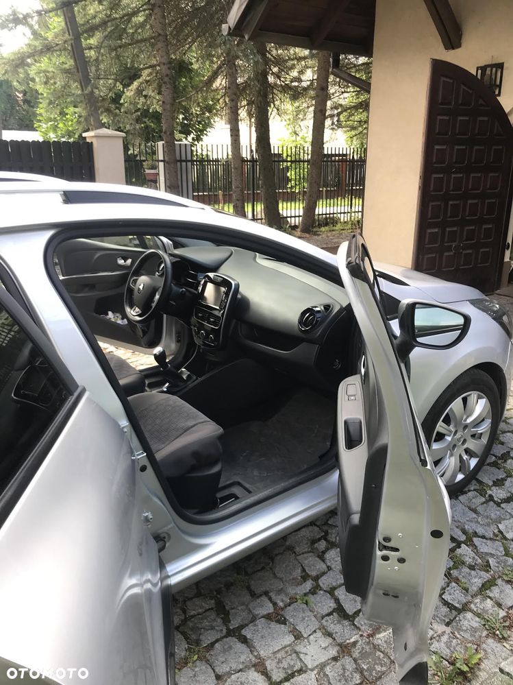 Renault Clio - 9