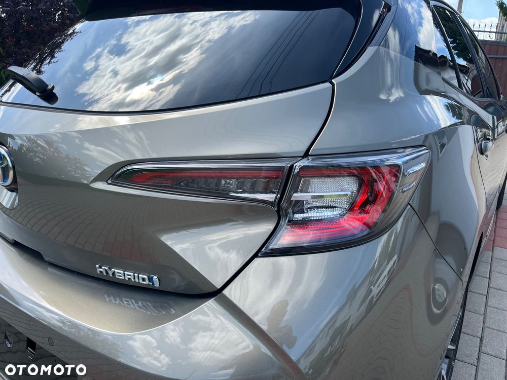Toyota Corolla 2.0 Hybrid Executive - 40