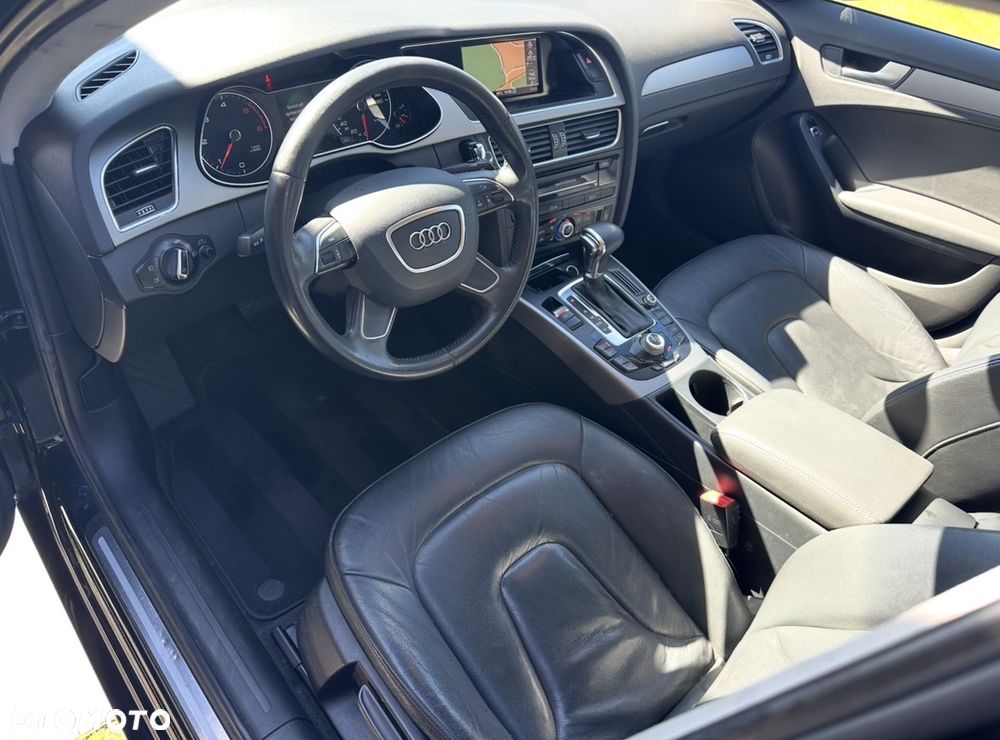 Audi A4 Limousine - 28