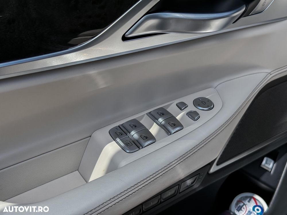 BMW Seria 7 745Le xDrive AT PHEV - 31
