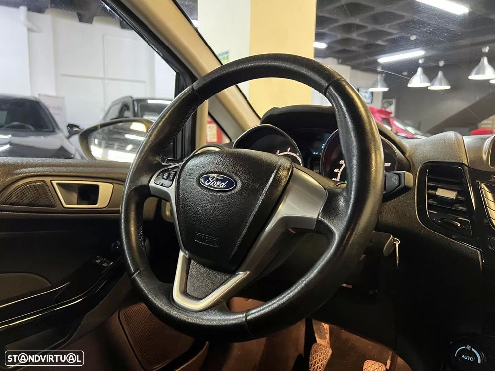 Ford Fiesta 1.0 EcoBoost Connected - 26