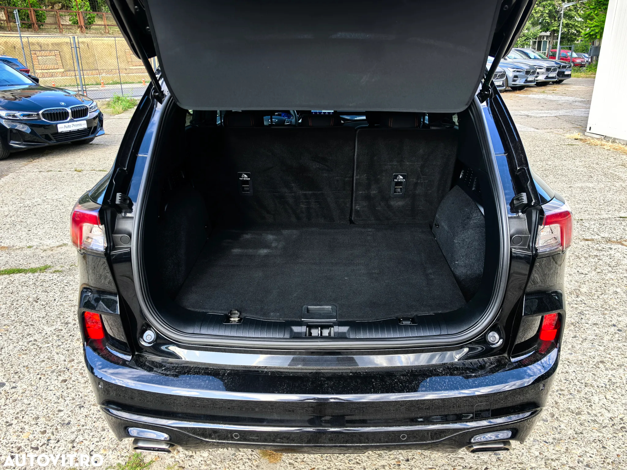 Ford Kuga 2.0 EcoBlue 4x4 Aut. ST-LINE - 19
