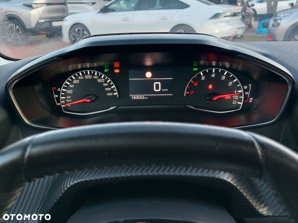 Peugeot 208 - 9