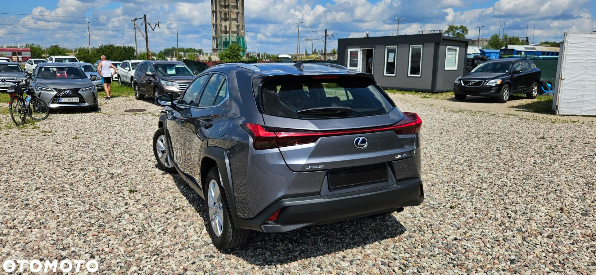 Lexus UX 250h - 8