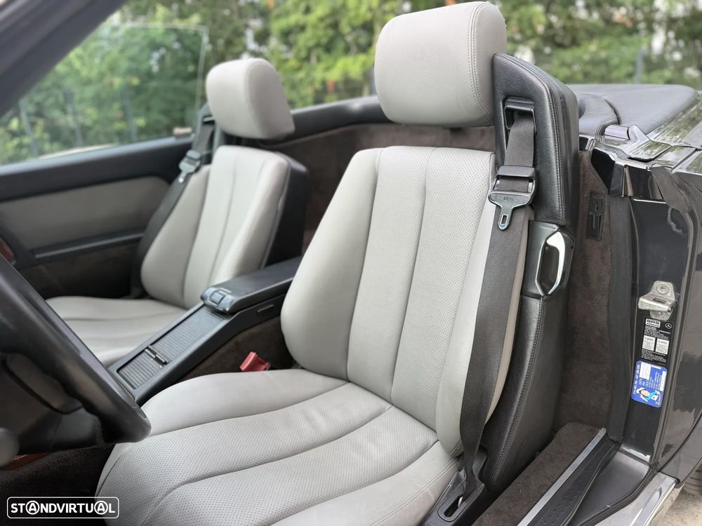 Mercedes-Benz SL 300 - 12
