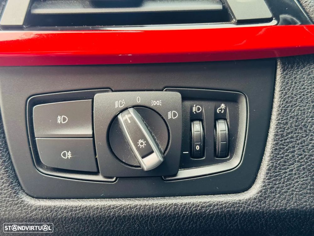 BMW 320 d Line Sport - 19