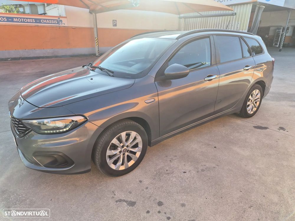 Fiat Tipo Station Wagon 1.3 M-Jet Lounge Tech - 4