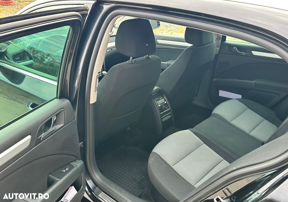 Skoda Superb 2.0 TDI Elegance - 8