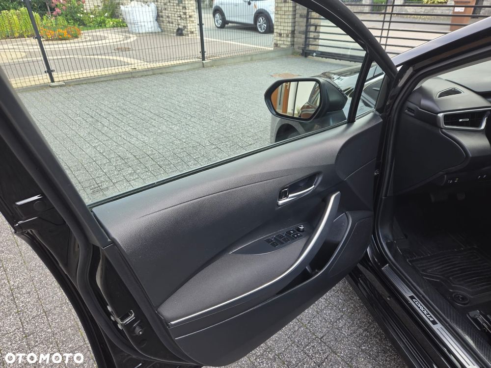 Toyota Corolla 1.8 Hybrid GPF Comfort - 19