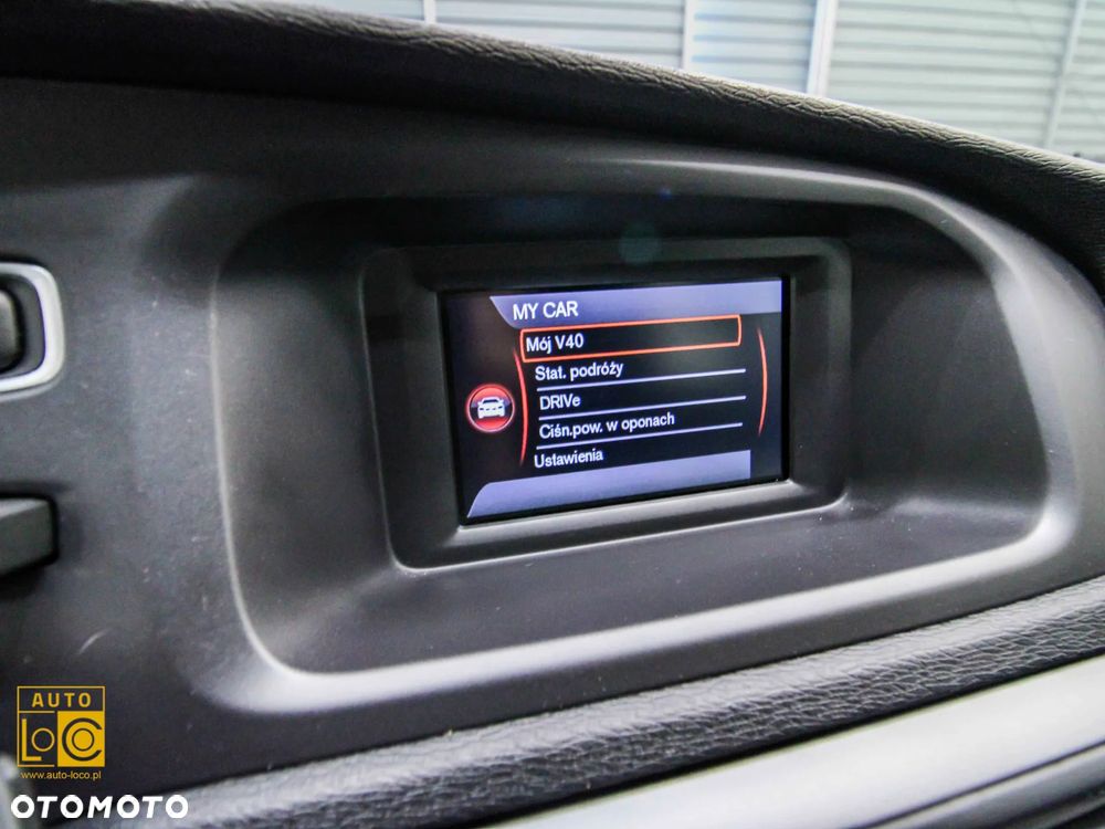Volvo V40 T3 Drive-E Momentum - 19