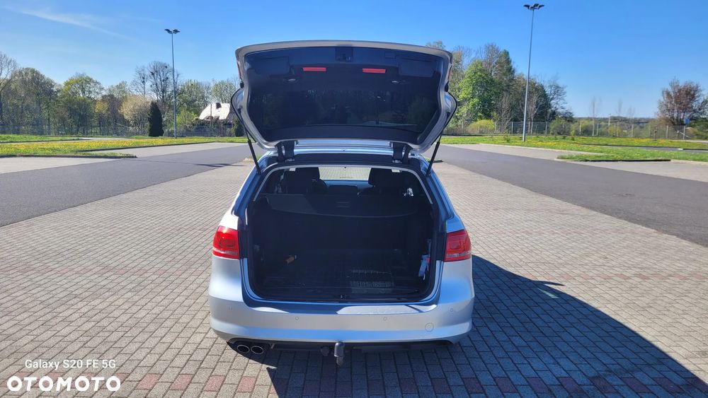 Volkswagen Passat 2.0 TDI DSG Highline - 9