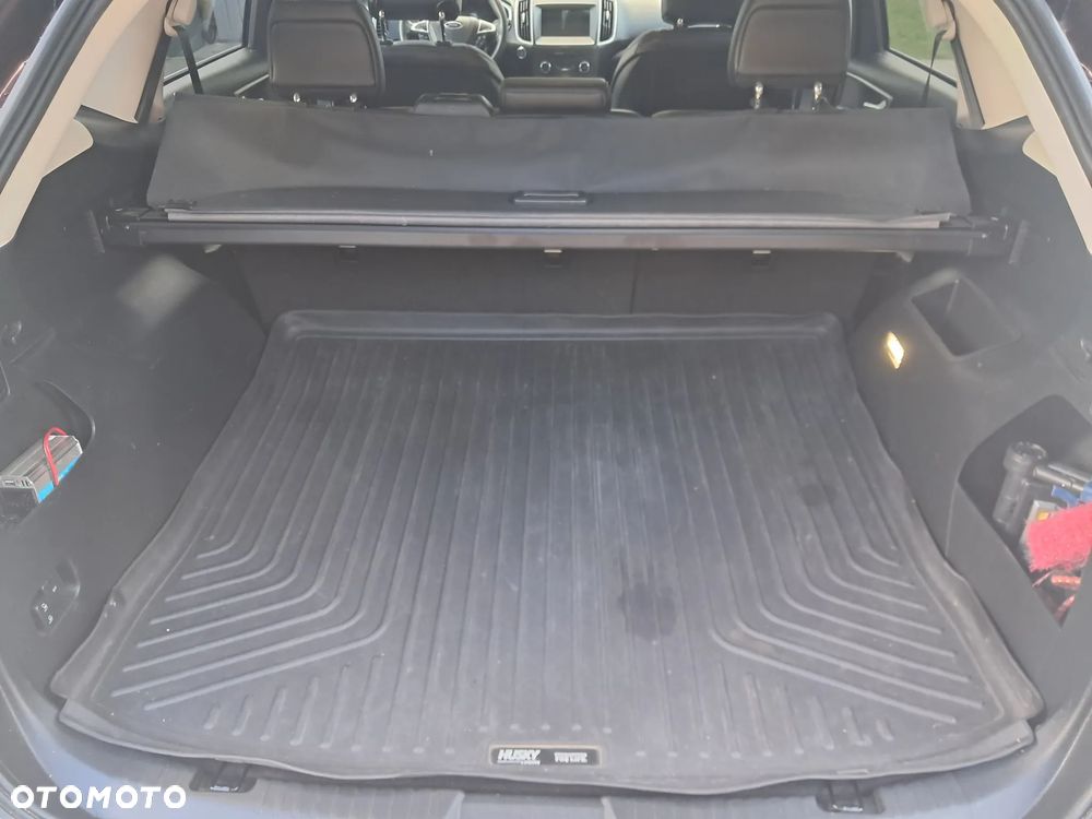 Ford Edge - 10