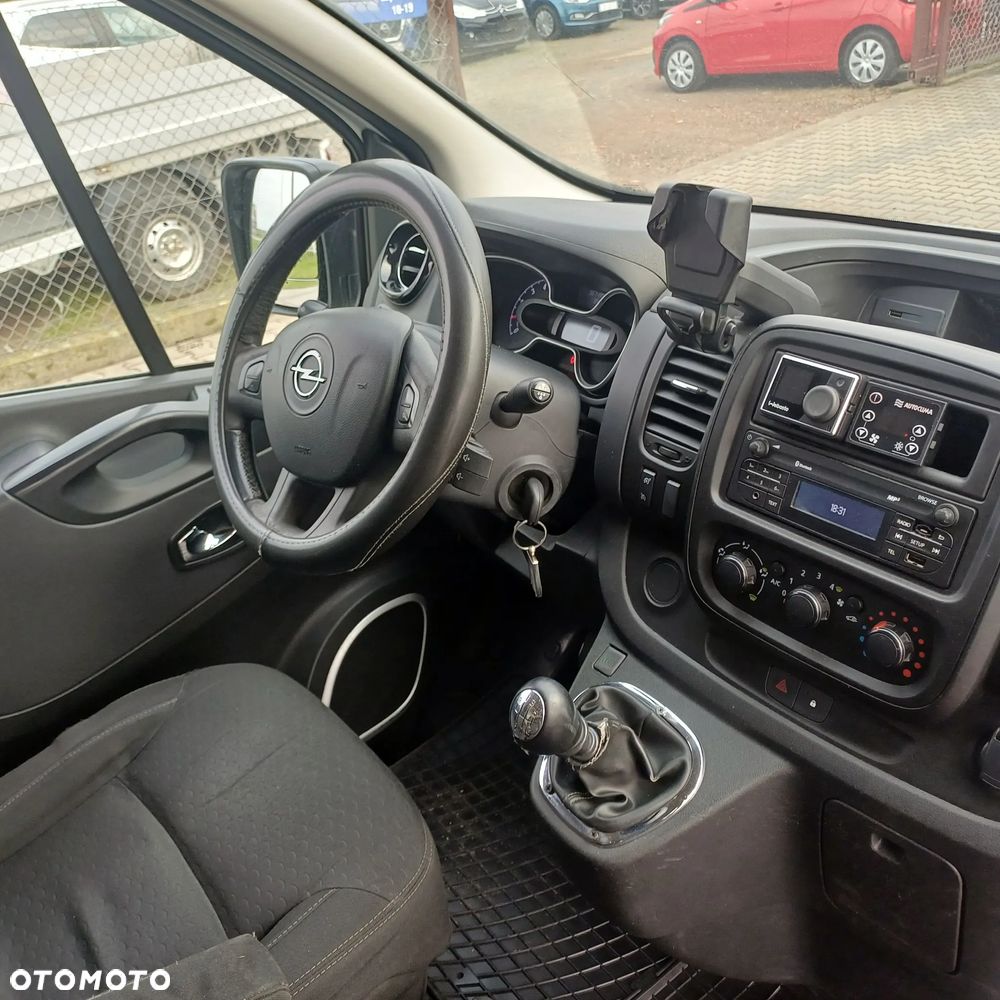 Opel Vivaro B - 11