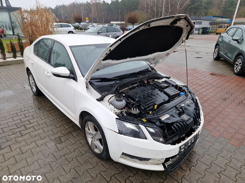 Skoda Octavia 1.6 TDI SCR Ambition - 3