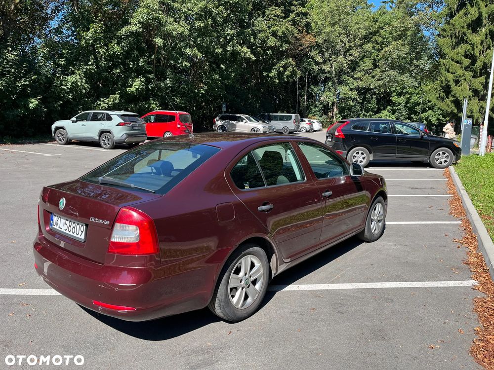 Skoda Octavia 1.4 TSI Ambiente - 9