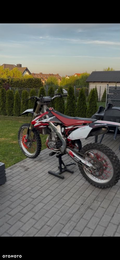 Honda CRF - 4