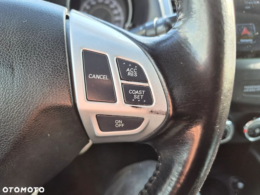 Mitsubishi Outlander 2.0 2WD Invite - 16
