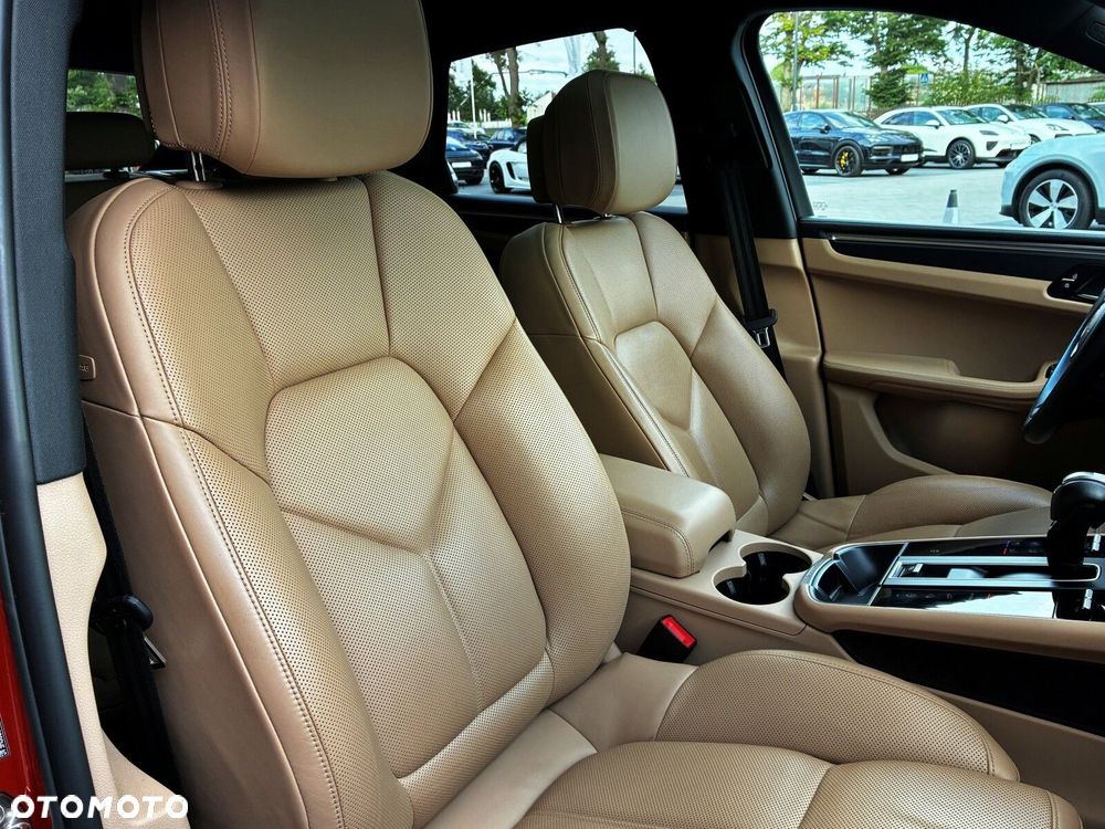 Porsche Macan - 39