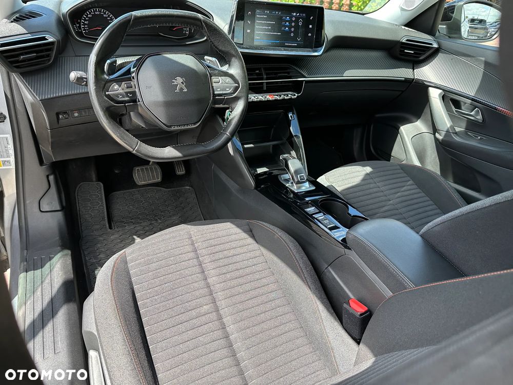 Peugeot 2008 - 7