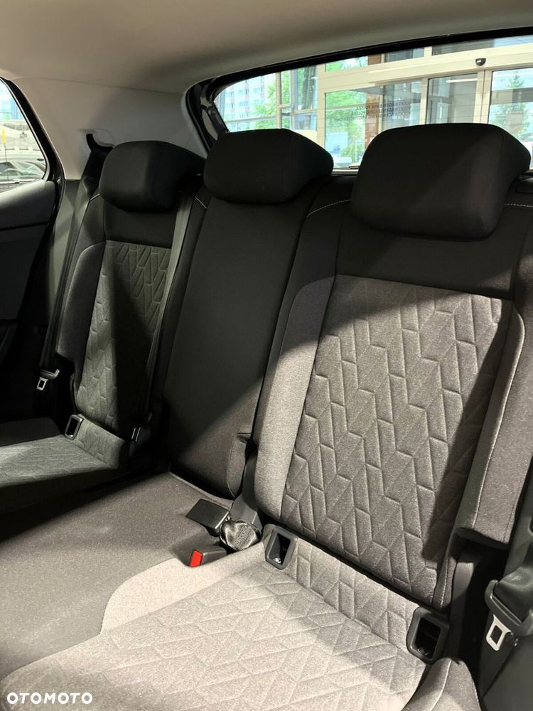 Volkswagen T-Cross - 31