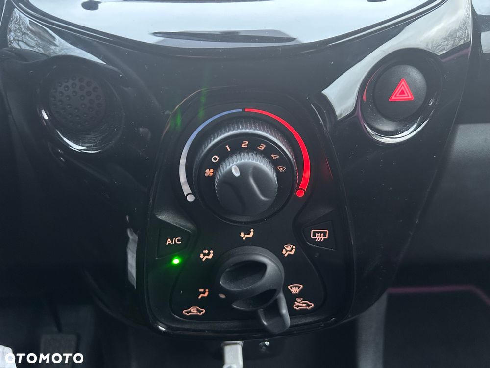 Toyota Aygo 1.0 VVT-i Color Edition - 26