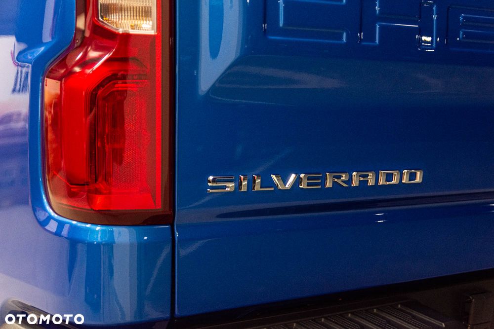 Chevrolet Silverado - 10