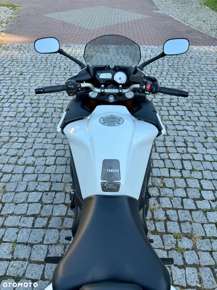 Yamaha FZ8 - 10