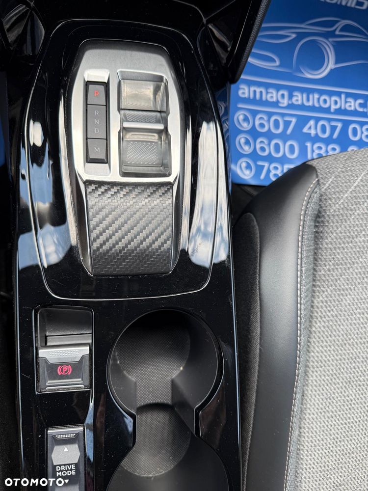 Peugeot 2008 PureTech 130 EAT8 Allure - 29