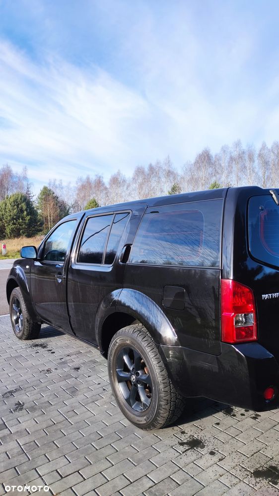 Nissan Pathfinder - 6
