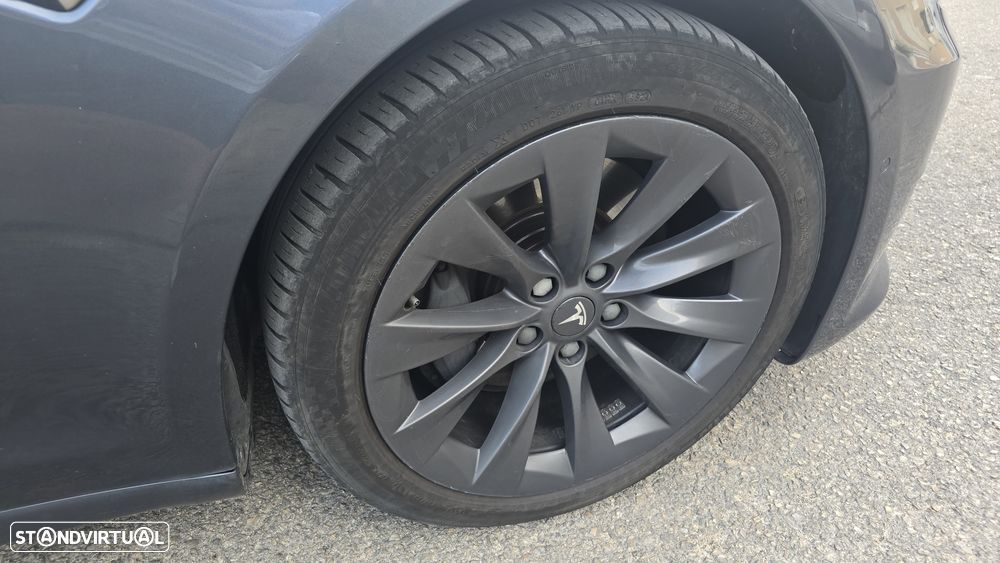 Tesla Model S Long Range - 30