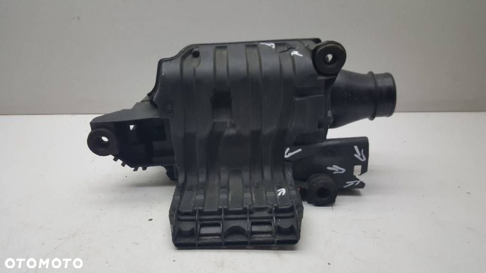 OBUDOWA FILTRA POWIETRZA INFINITI Q50 Q60 2.0 T - 8