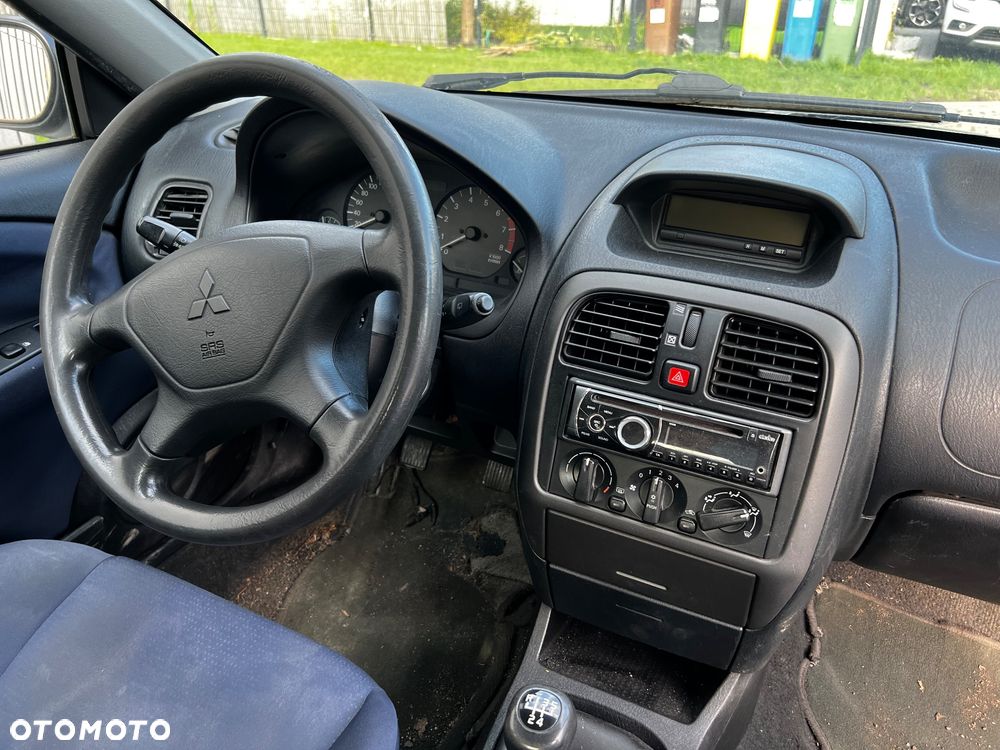 Mitsubishi Carisma 1.6 Classic - 9