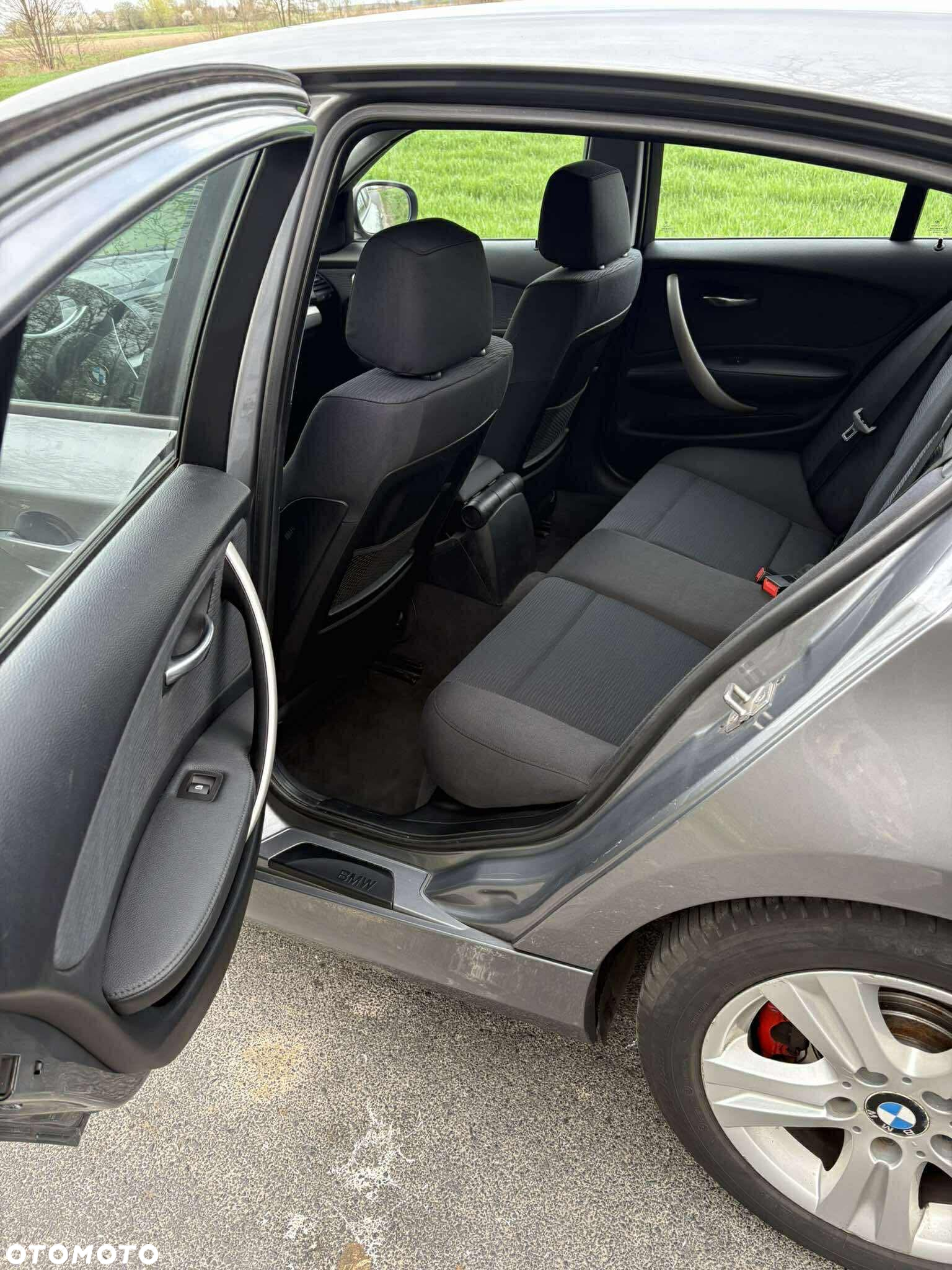BMW Seria 1 118d DPF - 18