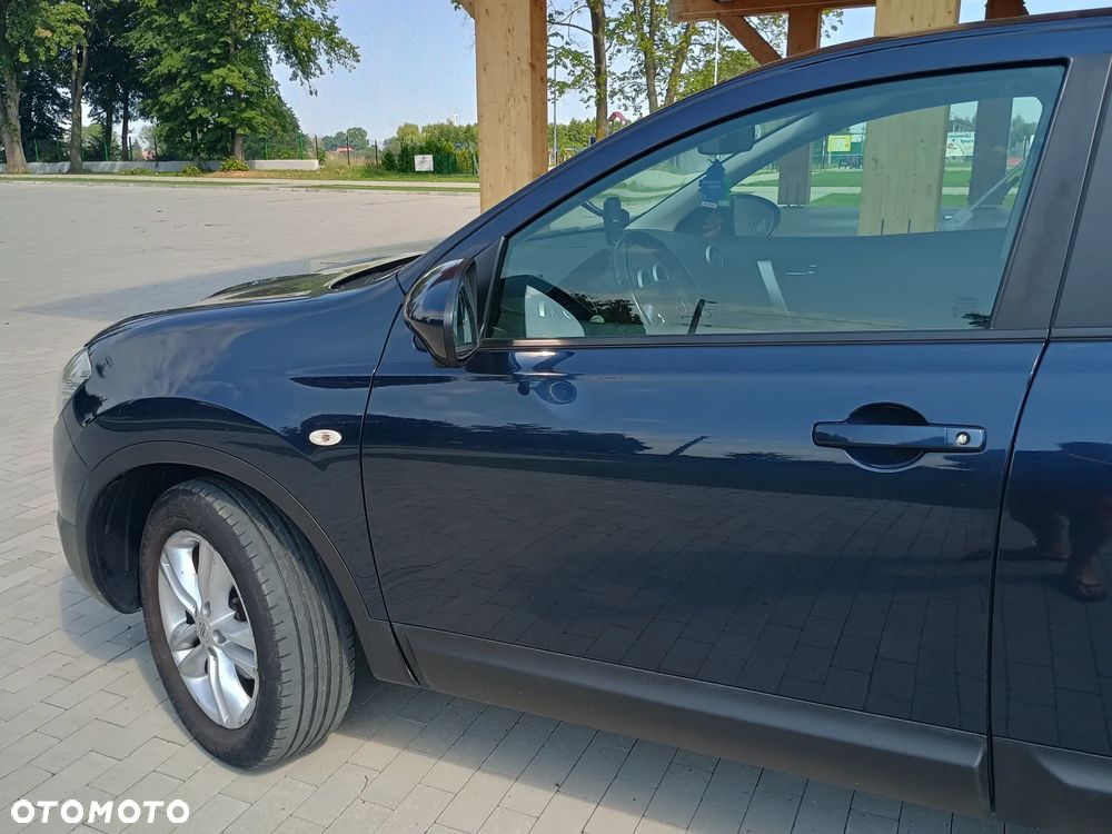 Nissan Qashqai - 2