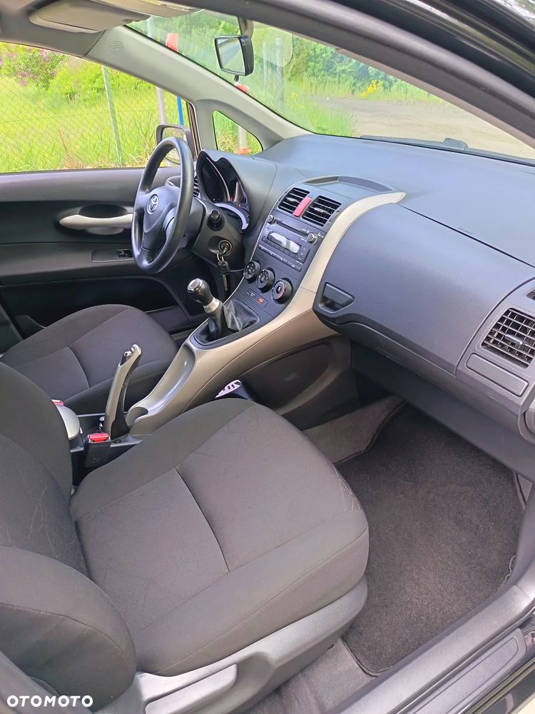 Toyota Auris 1.4 VVT-i Team - 5