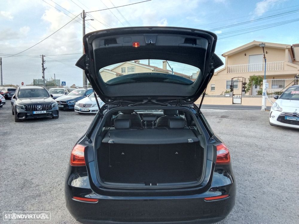 Mercedes-Benz A 180 d Style Plus Aut. - 10