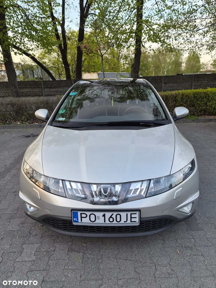 Honda Civic 1.8 Executive - 17