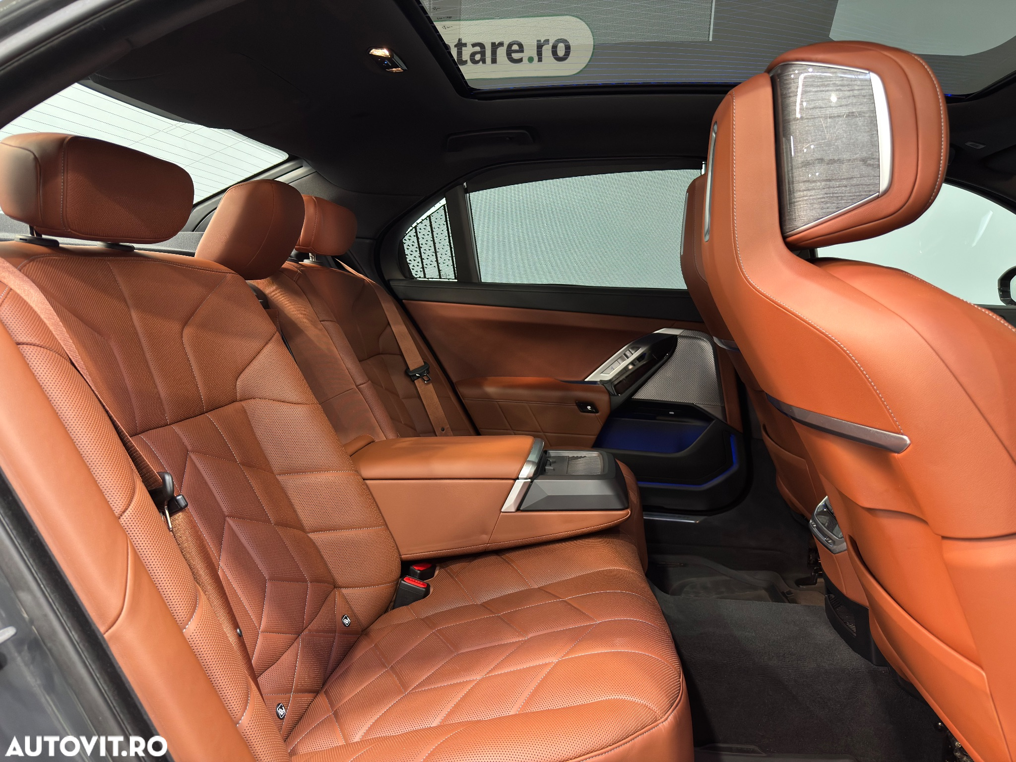 BMW Seria 7 740d xDrive MHEV - 27