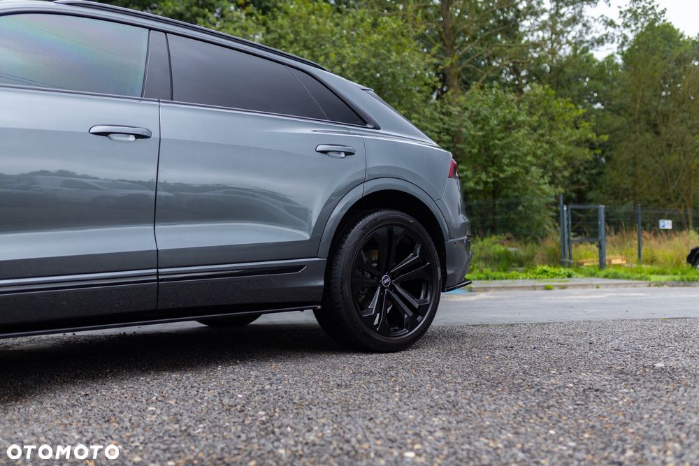 Audi Q8 - 25