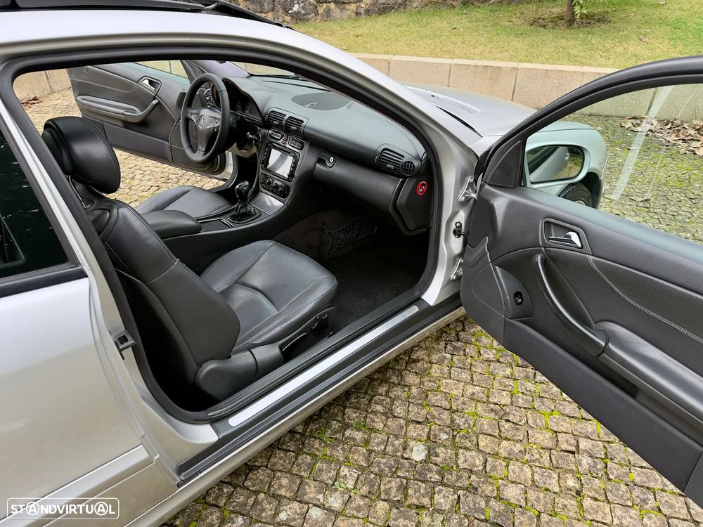 Mercedes-Benz C 220 CDi Sport Coupé Evolution - 22